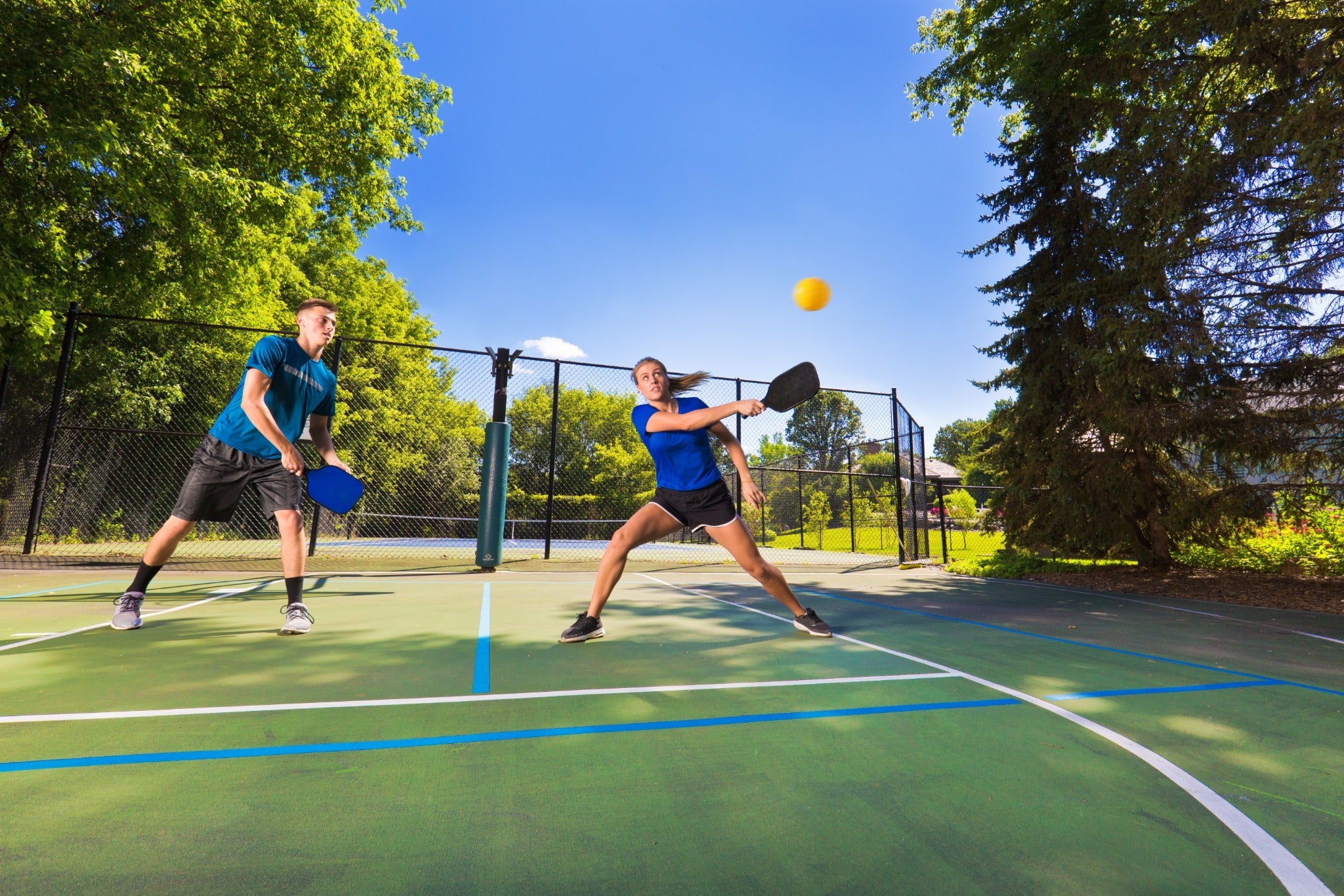 Spin-iT Pickleball Grip Spray for improved paddle grip