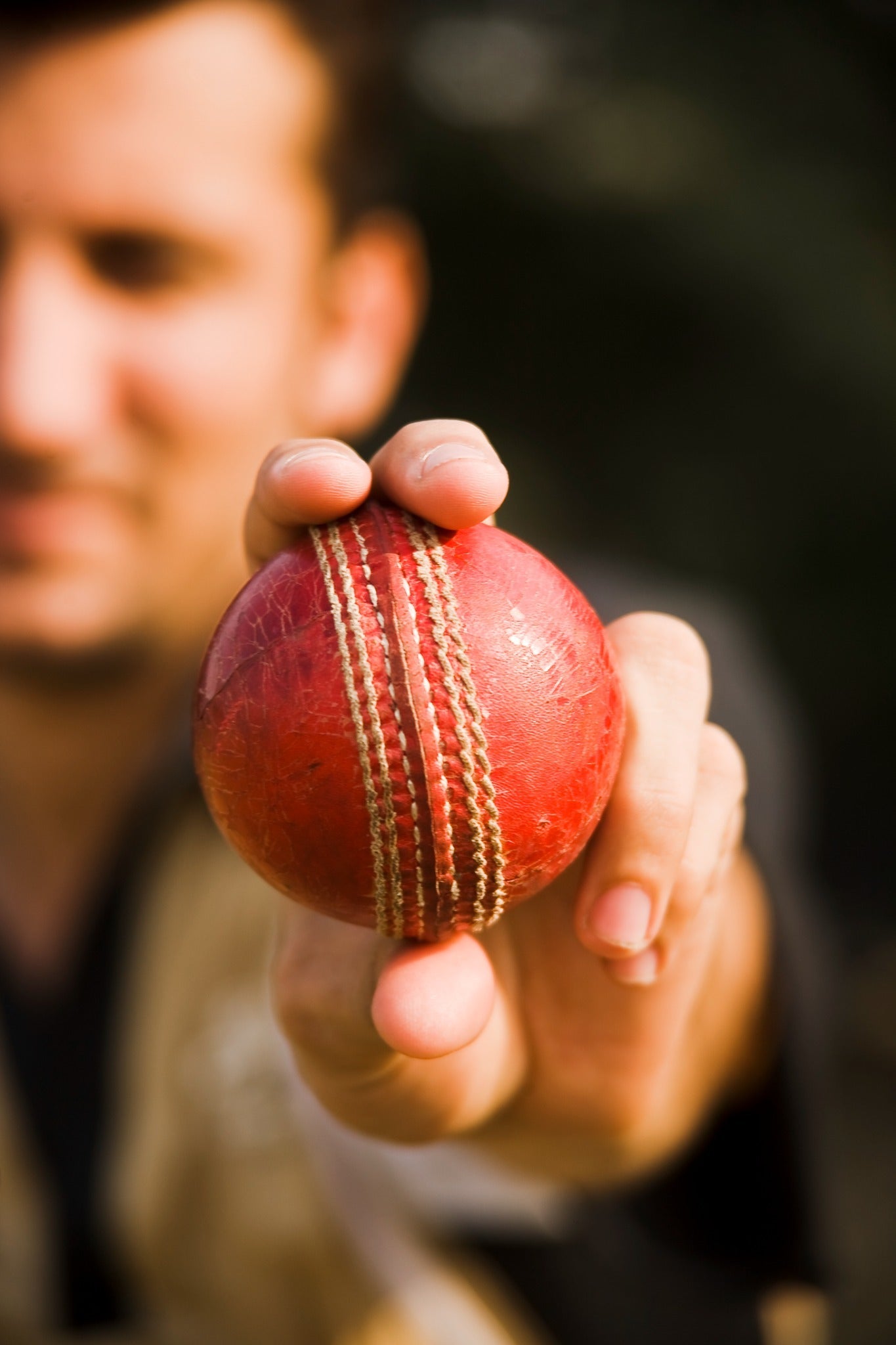 Spin-iT Cricket Grip Spray for improved bat control and grip